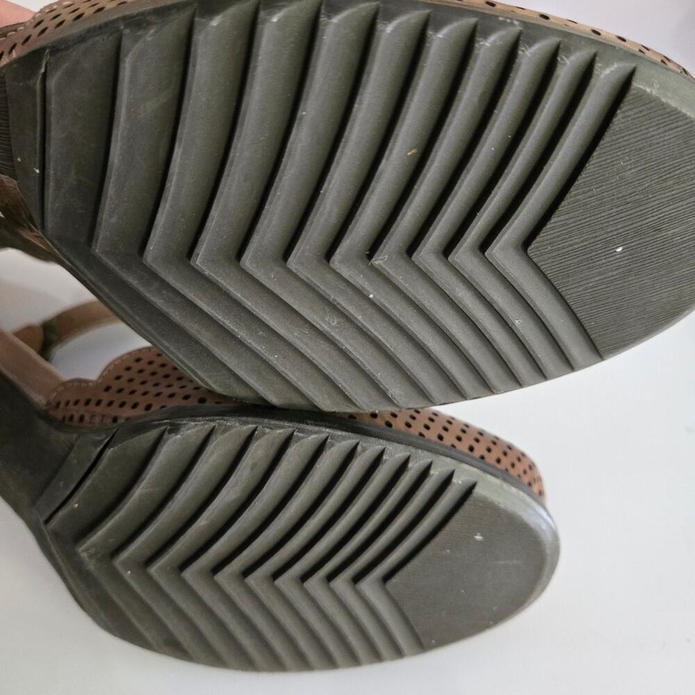 L'Artiste Parchelle Mary Jane Pumps Sz 42 Taupe Greige Leather Hand Painted Boho - Picture 10 of 10